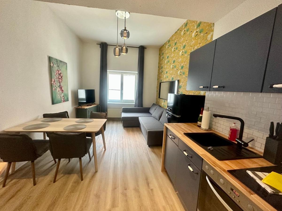 Apartment Zum Gelben Kolibri Inkl. Parkplatz Erfurt Exterior foto